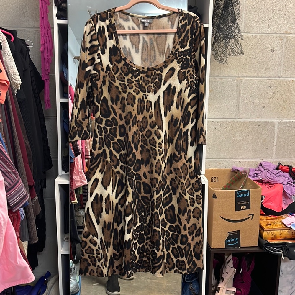 LEOPARD PRINT DRESS ROZ & ALI SIZE 12